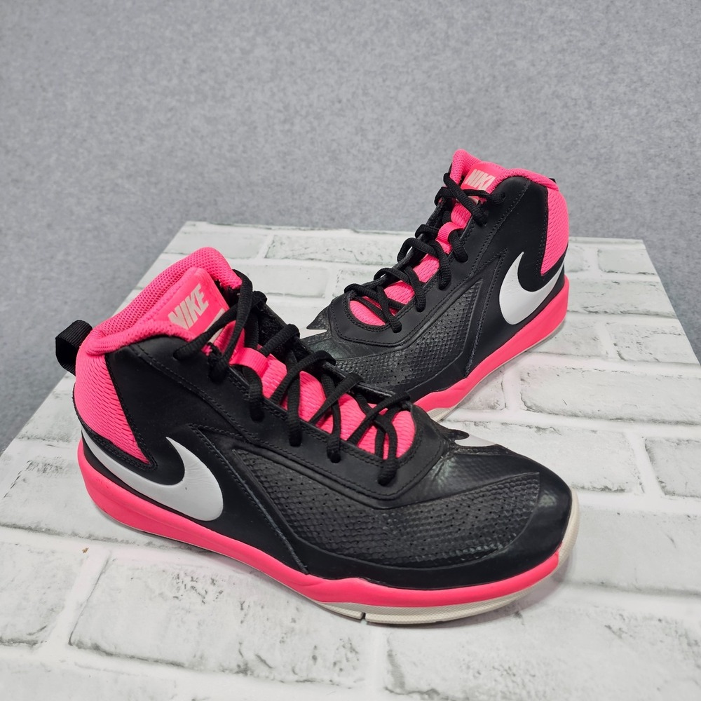 Nike Team Hustle D7 Girls Size 7Y Sneaker Shoes HyperPink Black White 747998-008